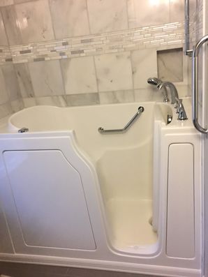 Accessible Bathtub in Marshall by Independent Home Products, LLC